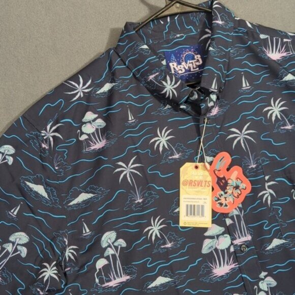 RSVLTS Shirt Men's 2XL Navy Blue Isle Be Surfing Mushrooms & Flamingos SS Button - Picture 1 of 10